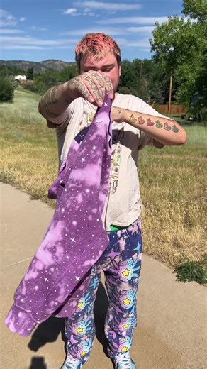 ⭐️🌈✨🔑 #weirdart #funkyart #wearableart #fashion #clothinginspo #fitchecks #customhoodie #patchwork #sewtok