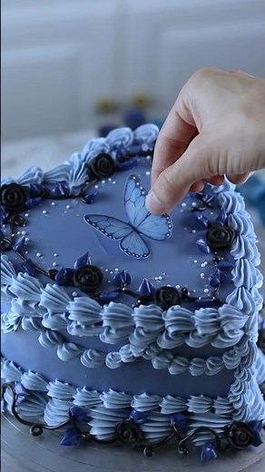 Making a Cake for the Corpse Bride #cakedecorating