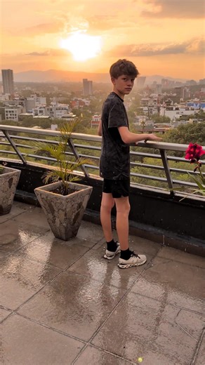UNBELIEVABLE view in Mexico City! Incredible Sunset
