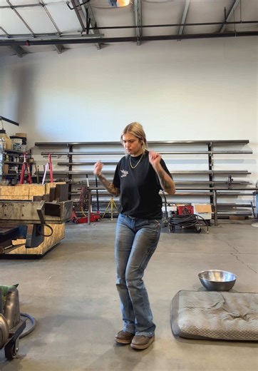 Jezrielle Elbek (@blonde.bombshell03)’s videos with original sound - Mikayla O'Connor