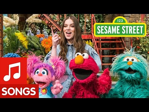 Sesame Street: Hailee Steinfeld Sings I Wonder, What if, Let's Try!