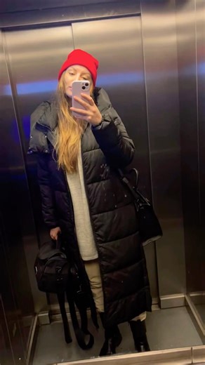 Winter elevator fit, cozy layers,red beanie❄️🧣#WinterOutfit #ElevatorStyle #RedBeanie #OOTD #Shorts