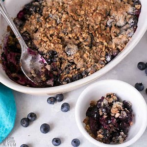 262K views · 133 reactions | Freshly picked blueberries from your summer garden would make a delicious low carb, sugar-free and gluten-free Blueberry Crisp! Get the RECIPE here : https://lowcarbyum.com/healthy-blueberry-crisp-gluten-free/ | Keto Low Carb Diet | Facebook