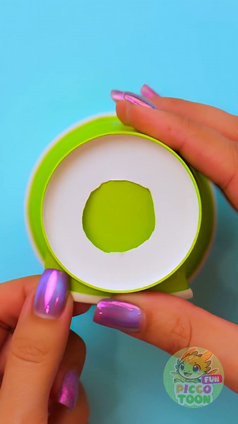 🍬 Craft Your Own Candy Dispenser! A Whimsical DIY Adventure!