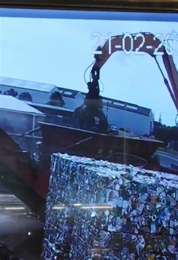 Shedder explosion. 9kg gas bottle in a squashed 44gal drum. No injuries… just brown stains