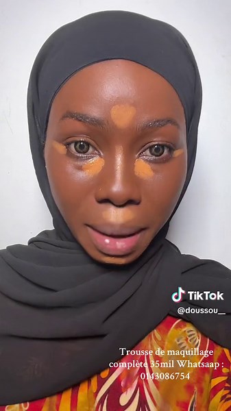 Trousse de maquillage complète 35mil - Produits et conseils de maquillage