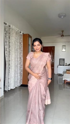 Best saree for all body type #trending #sareelove #love #shortsfeed #youtubeshorts #meesho #viral