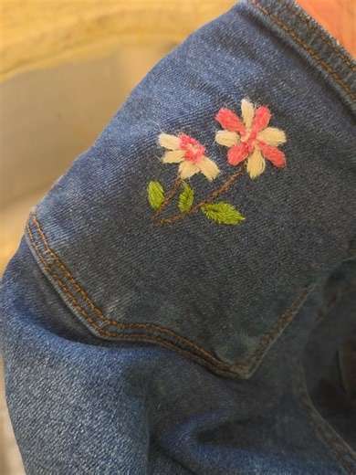 I am so.enjoying learning this skill!! This is my first time using a pattern on clothing!! It was so easy: *apply the sticker *embroider the pattern *wash away the pattern fabric All done!! #embrodieryart #pattern #sewing #flowers #ttshop