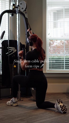 Single Arm Cable Pulldown Form Tips for Beginners