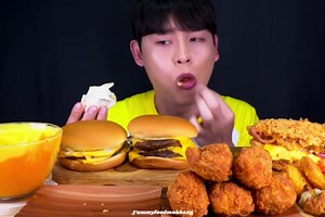 242K views · 10K reactions | Delicious | KFC Chicken Burger | KFC Fried Chicken | Chicken Wrap | Cheese Sauce | Mukbang Show #mukbang #mukbangasmr #mukbangvideo #asmr #asmreating #eating #eatingshow #kfc #burger #burgers #chickenburger #friedchicken #chickenwrap #cheesesauce #food #foodvideo #foodie #foodies | yummyfoodmukbang | Facebook