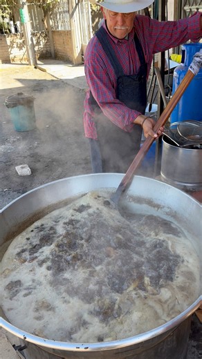 Nos prepararon una botana de carnitas chicharrones y botanas | Pura Delicia