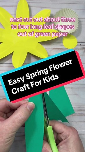 How to make an spring daffodil paper craft flower. This flower activity is so easy for kids to make to welcome spring! Kids spring art ideas. Cheap spring crafts for kids. Use a cupcake liner to add a fun realistic detail. This would be a great craft activity for your next spring party. #easycraft #kidscrafts #papercraft #daffodil #spring #crafty