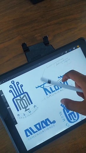 Diseño de logo para una empresa de comunicaciones - Monograma Alom