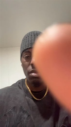 It’s like thumb wrestling 😂 | Derrick Waldo