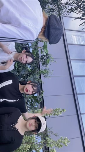 RiaNity15 無事開催しました！ 本当にありがとうございました！最高のスタートダッシュ!!!対バンしてくださったみなさん あいにきてくれたみなさん！ ほんとにありがとうございます！ これからもスマオブをよろしくねーん( ˙ᵕ˙ 🙏)