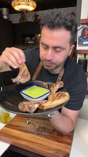 أطباق خضراء شهية مع أبو جوليا