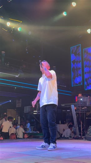 Joe Lay: Exploring the Music of Myanmar