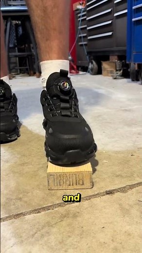 Damaged Air Zoom = Dead Shoe Performance #nikeexperiment #facts