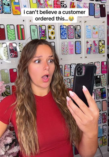 this is absolutely customized😭😭😭 #smallbusiness #phonecase #shopsmall #monkey #customized