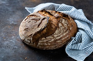 Mischbrot mit Sauerteig – einfaches Hausbrot mit Gelinggarantie