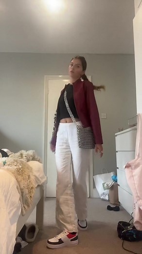 francesca (@francesca_cooper_)’s videos with Bound 2 - dyana