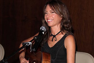 Top 10 Susanna Hoffs Songs