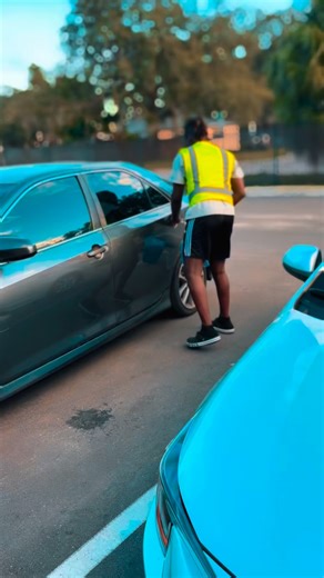 When they’re delivering stuff to your house 😂😂😂 | Prezidan Jojo