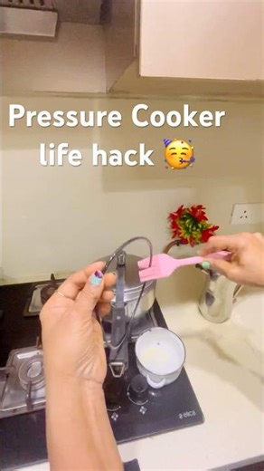 💁🏼🥳Cooker pressure hack | How to control cooker whistle #shorts #youtubeshorts #diycrafts