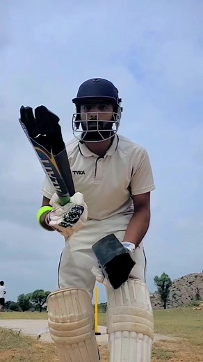 Cheapest Plastic Cricket Bat Performance Test in Ground | इस बार तो Vat Lag Gayi🤦🏻 #cricket #cricketlover #bat #batlover #cricketbat #test #testing #performancetest #leather #leatherball #inground #fastbowling #qualitytesting #newkit #ykk #yashkikartute #yashcricket #cricketfans #cricketlife #cricketer #sportsman #sportsequipment #cricketproduct #cricketequipment #amazonproducts #amazonunboxing #reels #cricketreels #fbreels #cheap #cheapest #cheaper #lowbudget #budgetfriendly #plasticbat #plas