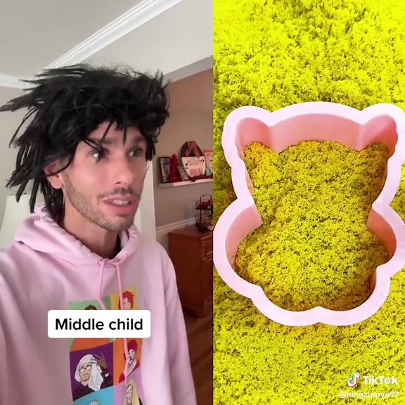 Siblings' Hilarious School Prank with Kick Me Sign