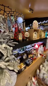 9.1K views · 243 reactions | Si tu es fan de bulles 﫧 comme moi, alors reste jusqu’à la fin de la vidéo, c’est juste incroyable tellement je suis fan 藍朗 C’est tellement une boutique qui me rappelle « ma jeunesse »  Depuis toujours, dès que j’entre chez Natureland Tahiti c’est comme si tu changeais d’endroit. C’est carrément le voyage dans la caverne d’Ali baba.  Si tu connais pas, vas y tu y trouveras forcément ton bonheur ☺️ | Vahine Spirit | Facebook