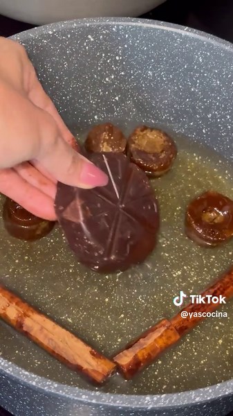 Delicioso Champurrado: Receta Tradicional Mexicana