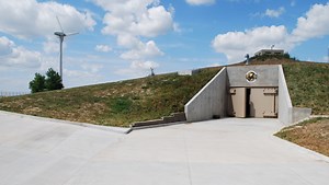 The Inside of This Luxury Bunker for Millionaires Is Wild