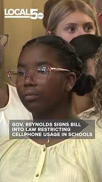 Iowa governor signs bill into law restricting cellphone usage in schools #iowanewsnow