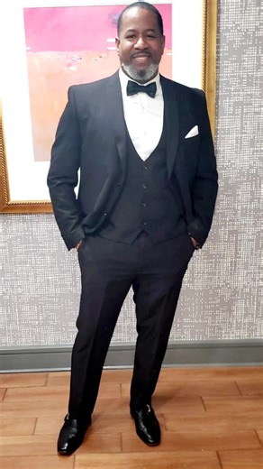 My Confidence is inspired by the things I keep around me , Making the the path I have Traveled the Blueprint to what makes me the Libra ♎️ Gentleman that i am ...Stay Distinguished so not only will you be the part but look good while doing it 😜💯🔥🤴🏽🎥👏🏽🙏🏽🎶🎶 #distinguishedgentleman #grownandsexy #grownmanshit #fashion #goodlife