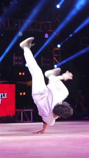 Incredible BBoy Showdown: Top Breakdance Skills Displayed!