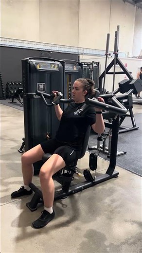 Matrix Shoulder Press Machine