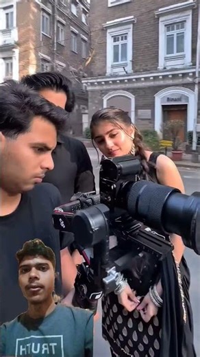 Introducing the "VitaWear SmartBand,"a next-generation wearable gadget🎉