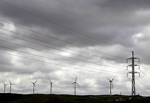 L'entreprise d'énergie éolienne EDPR divise par deux son bénéfice sur neuf mois, mais dépasse les estimations
