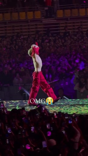 Yeonjun Shirtless Moments at D3 MoaCon