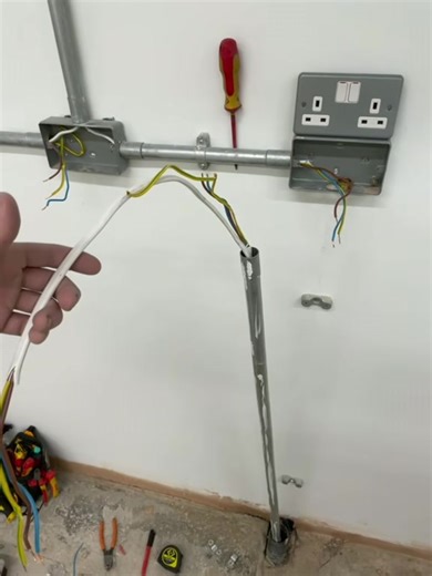 Another happy customer. ✅ Metal conduit installation completed to safely supply power for a new commercial kitchen. High-standard workmanship, compliant with commercial electrical requirements. #CommercialElectrician #LondonElectrician #ElectricalInstallation #MetalConduit #CommercialKitchenFitout