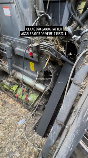 Accelerator belt on the CLAAS 970 Jaguar harvester decided to shred itself while chopping corn. Quick trip to the parts store, removed the old and installed the new, we were back in business again. • #ThatBeardedMechanic #MechanicLife #MobileMechanic #Mechanic #HeavyDutyMechanic #CLAAS #CLAASHarvester | That Bearded Mechanic