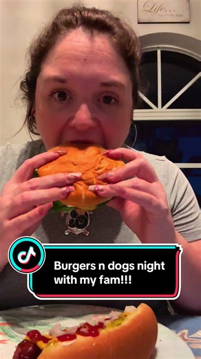 Silly convos with my fam in FL lol #fyp #newyear #burgers #family #love