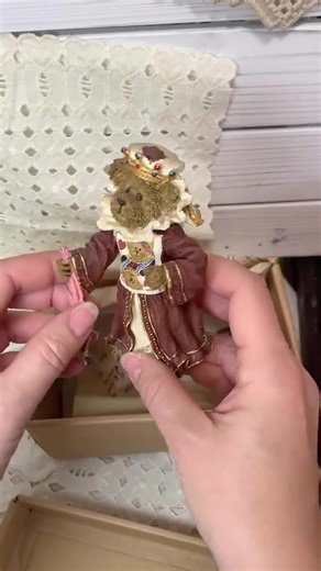 Rare Boyds Bears "the Queen of Hearts...croquet Anyone?" Shoe Box Bears Collection Resin | Alice in Wonderland Themed Retired Figurine - Etsy