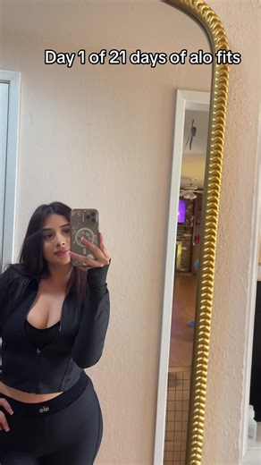 Day 1 of 21 Alo Outfits Challenge