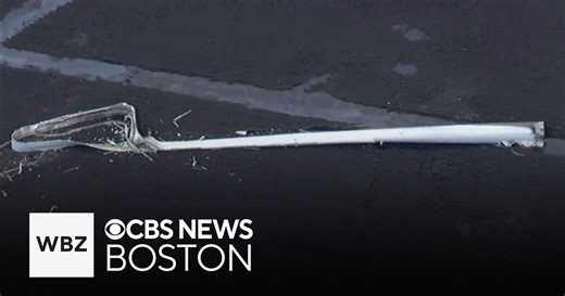 Blade breaks off of wind turbine in Plymouth