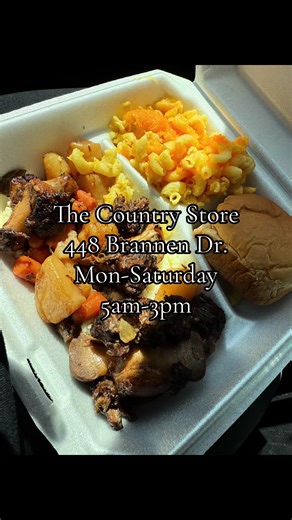 Gas Station Food Review: Oxtails, Bread, Mac N Cheese