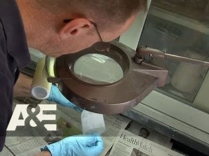 The First 48: Pulling A Fingerprint Off Evidence - Leaving a Mark (Season 14, Episode 2) | A&E