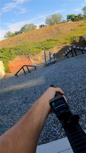 It’s harder than it looks. #competitionshooting #fallingsteel #knockdownsteel