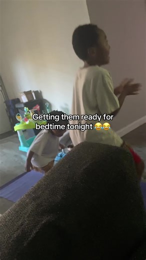 Lil momma skipped nap time but yet has so much energy lol #sahm#momtok#momlife